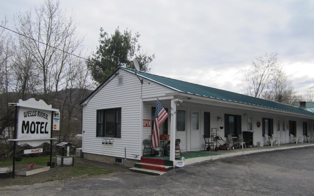 Wells River Motel Eksteriør billede