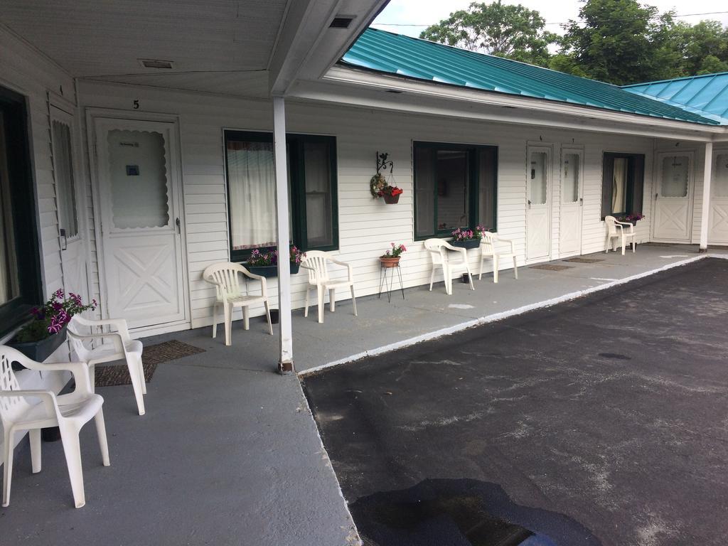 Wells River Motel Eksteriør billede